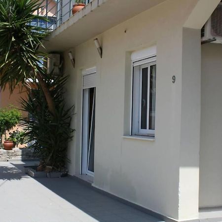 Iris'S Apartment Central With Parking Argostoli  Exterior photo
